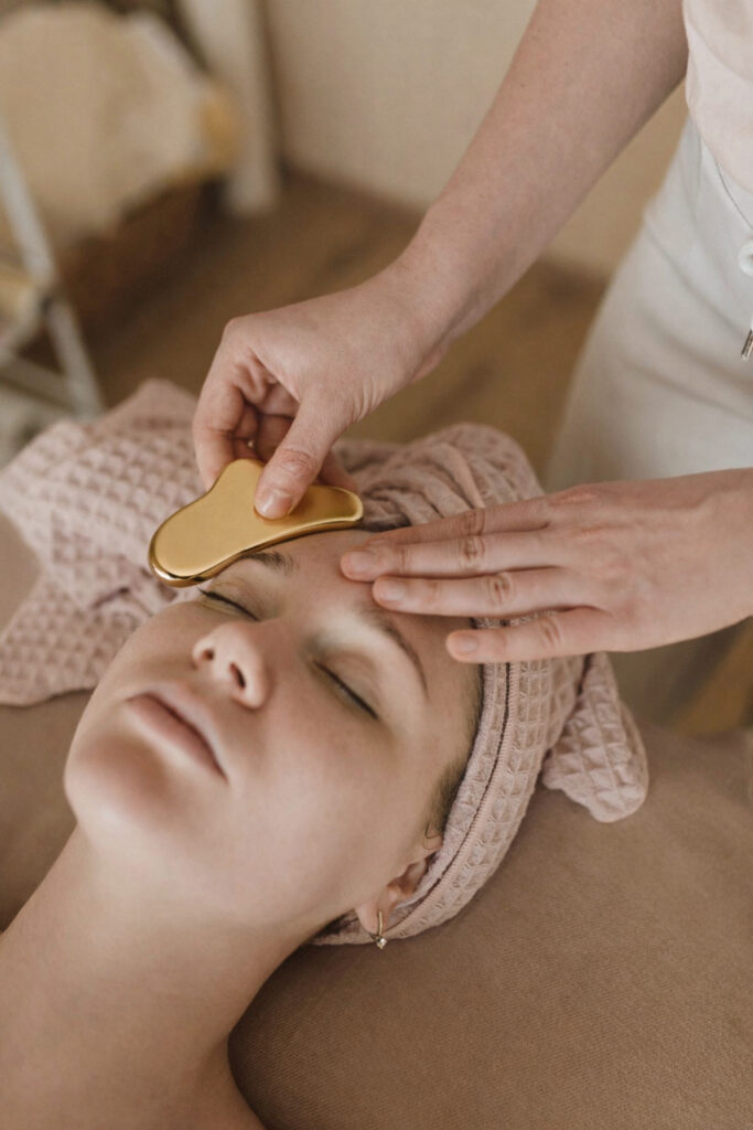 Gua Sha Kansa - L'Atelier by anne-Sophie - Institut de beauté à Bondy